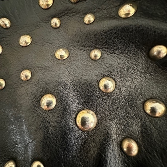 Carol J for Gianni Notaro Large Genuine Leather Shoulder Bag with Gold Studs - Picture 8 of 11